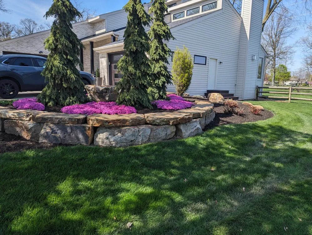 Trusted lawn care service near you in New Haven, IN by Landart