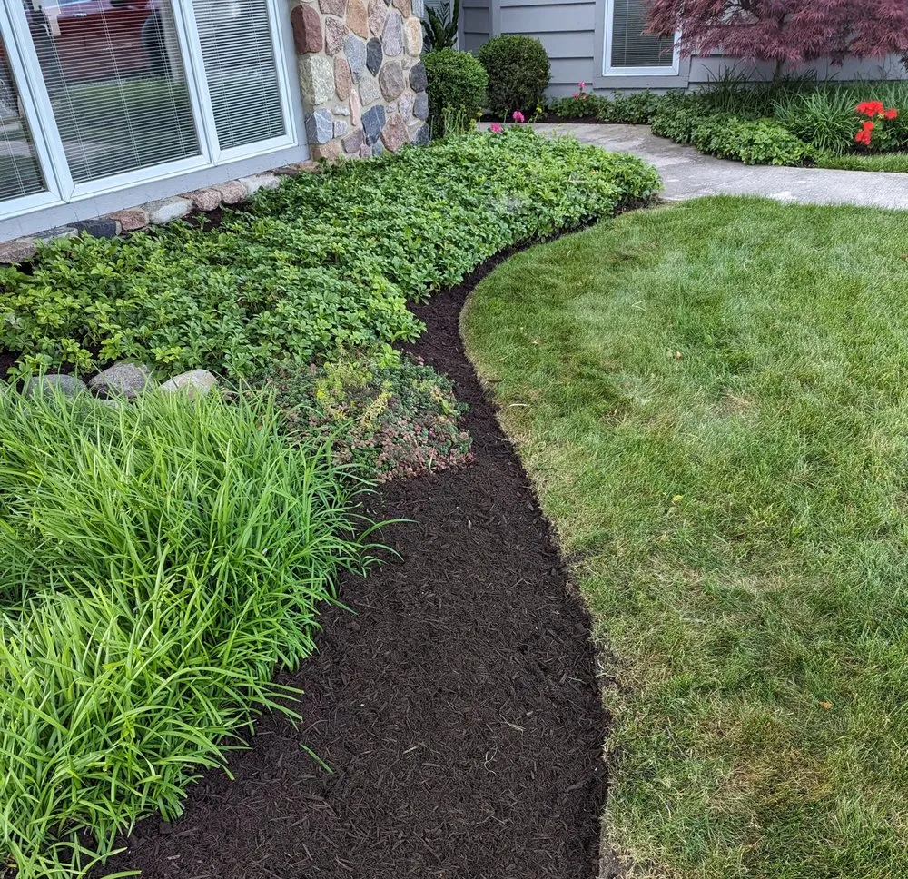 Top-rated lawn care service in New Haven, IN - Landart