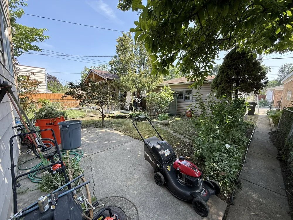 Custom landscape installation for year-round maintenance in Chicago, IL by Landa’s Landscaping