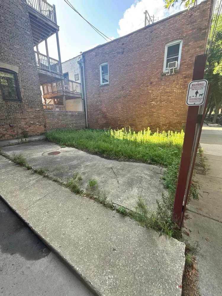 Trusted yard maintenance for beautiful yards across Chicago, IL - Landa’s Landscaping