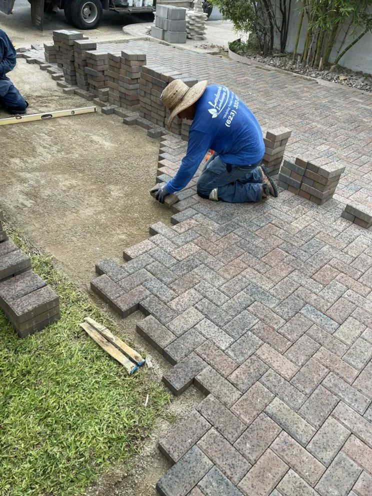 Expert lawn care service experts serving El Mirage, AZ - Landaverde Landscape