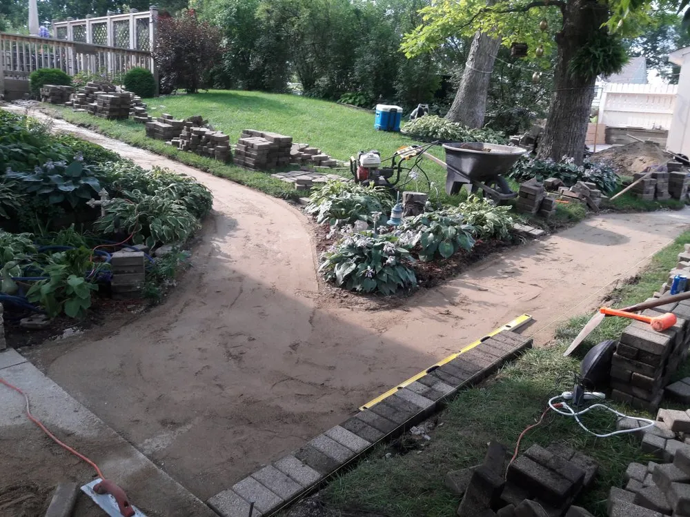 Reliable lawn care service for residential properties in McHenry, IL by Landcare And Lawn Maintenance