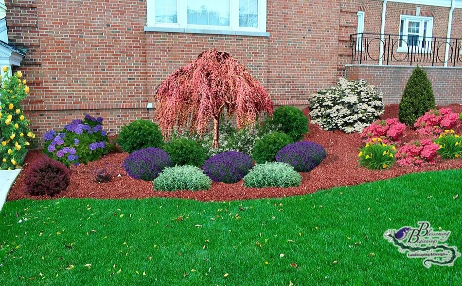 Top-rated lawn care service experts serving Lynnwood-Pricedale, PA - Landconcepts Landscape And Roofing