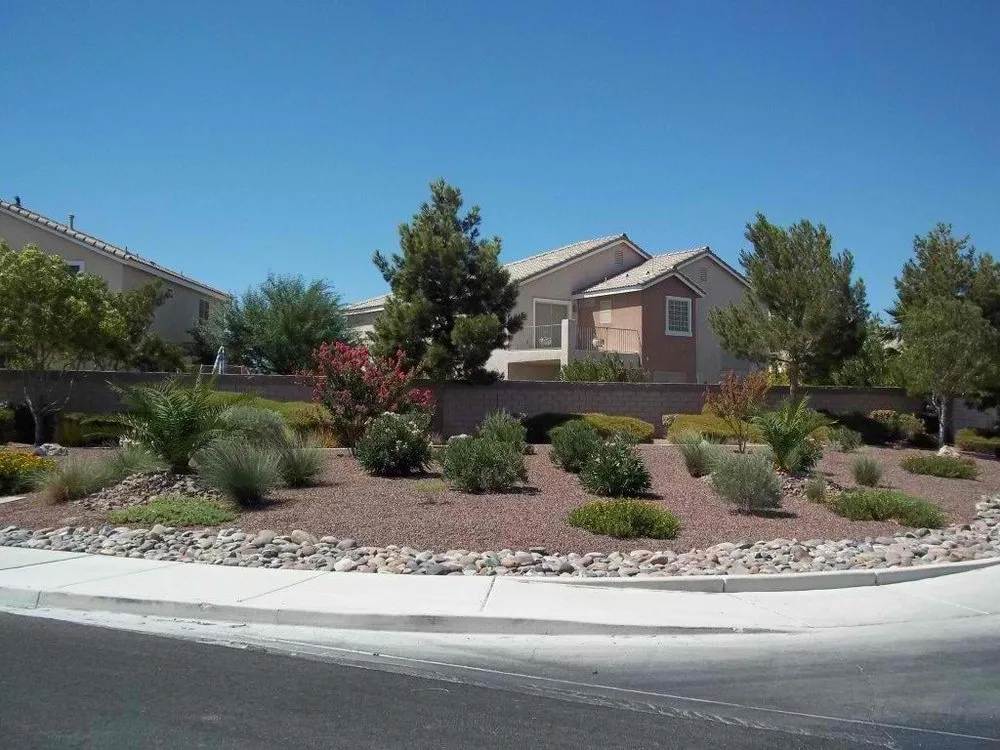 Expert lawn care service with custom design across Las Vegas, NV - Landcraft