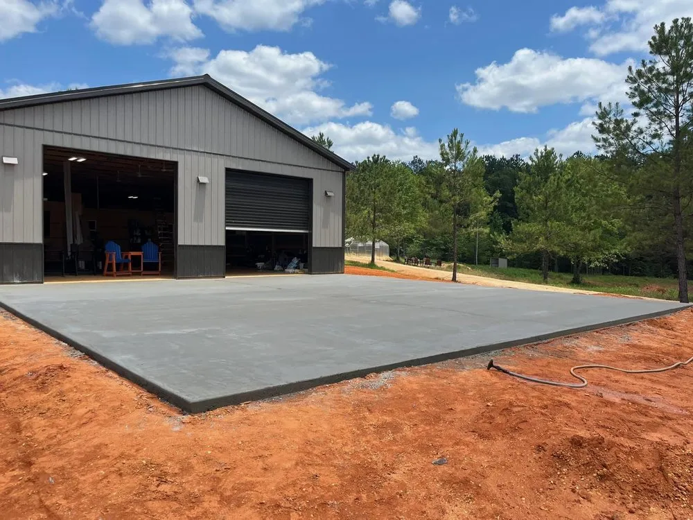 Professional lawn care service experts serving Cantonment, FL - LandCrete