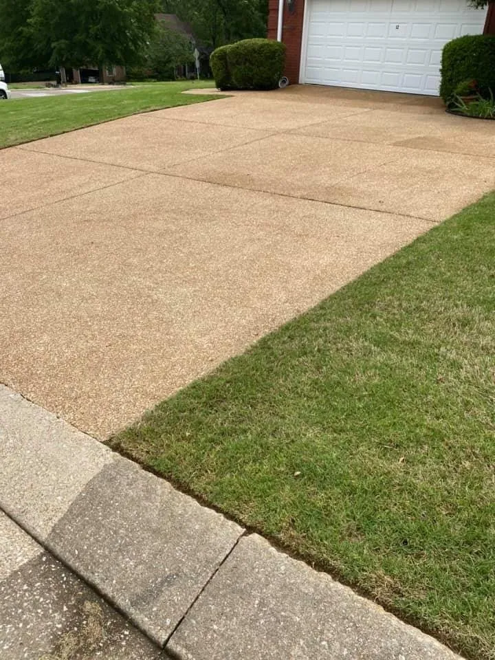 Top-rated garden landscaping in Jackson, TN by Landers Lawn Service