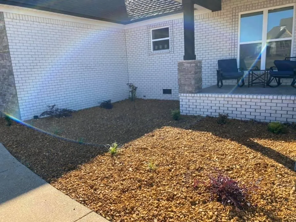 Custom lawn care service in Jackson, TN - Landers Lawn Service