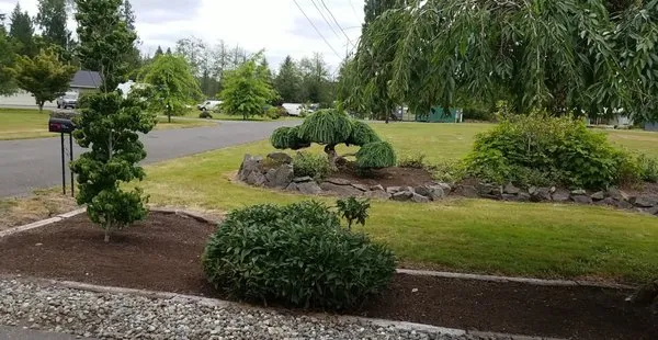 Landescapes Landscaping Services Logo