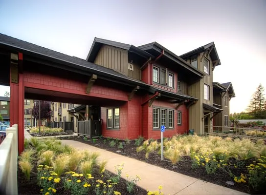 Landesign Construction & Maintenance Logo