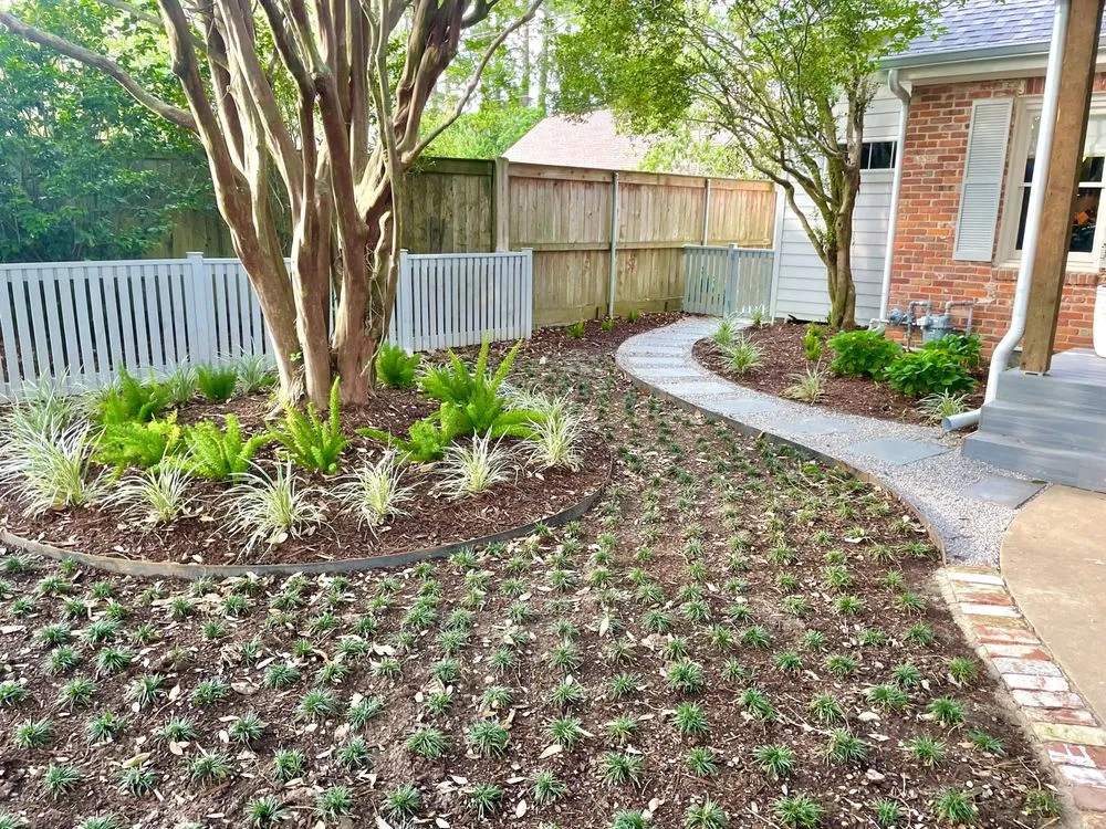 Top-rated lawn mowing service in Lafayette, LA by Landgrave Lawn & Landscaping