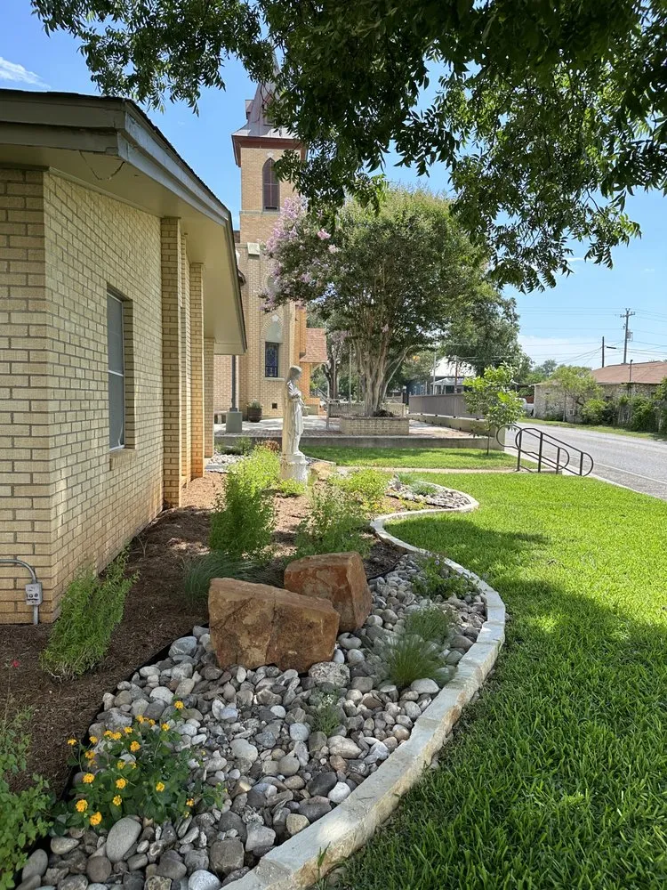 Affordable landscape design with custom design across Floresville, TX - Landloch Studio