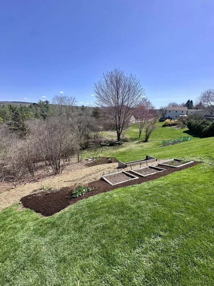 Custom lawn mowing service experts serving South Burlington, VT - Landluxe Property Maintenance