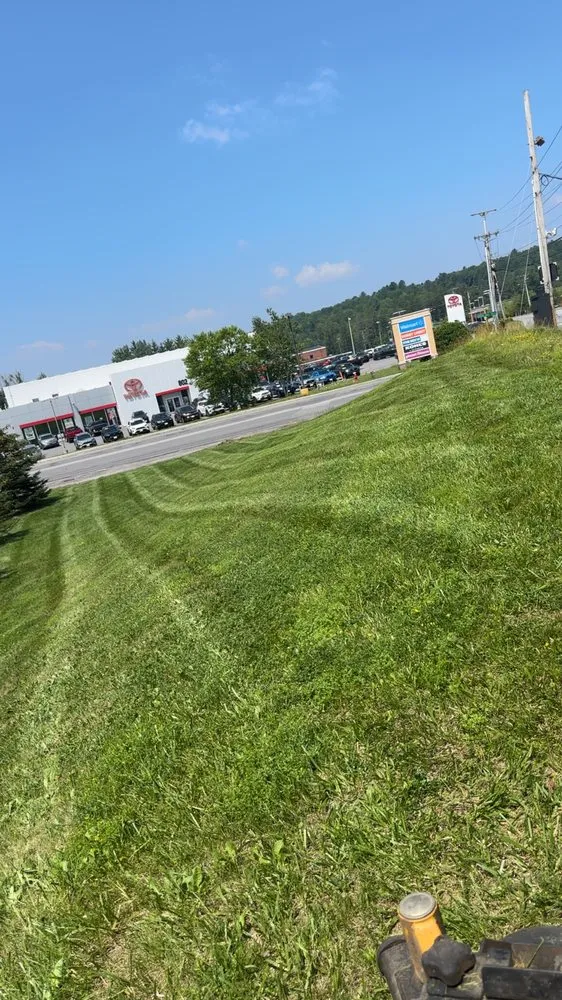 Local outdoor landscaping experts serving South Burlington, VT - Landluxe Property Maintenance