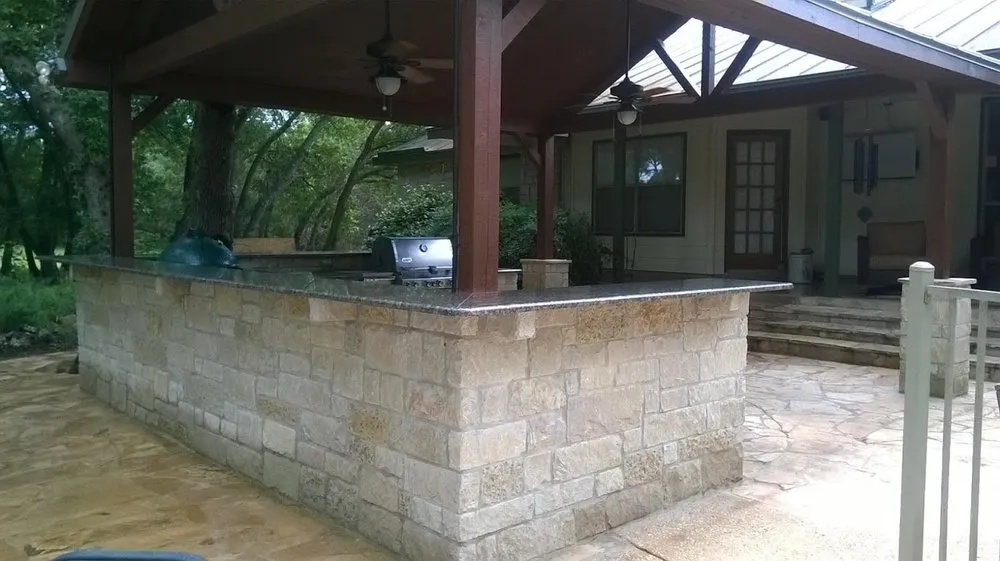 Expert yard maintenance experts serving Bulverde, TX - Landman Group