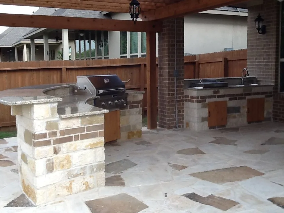 Affordable landscaping services experts serving Bulverde, TX - Landman Group