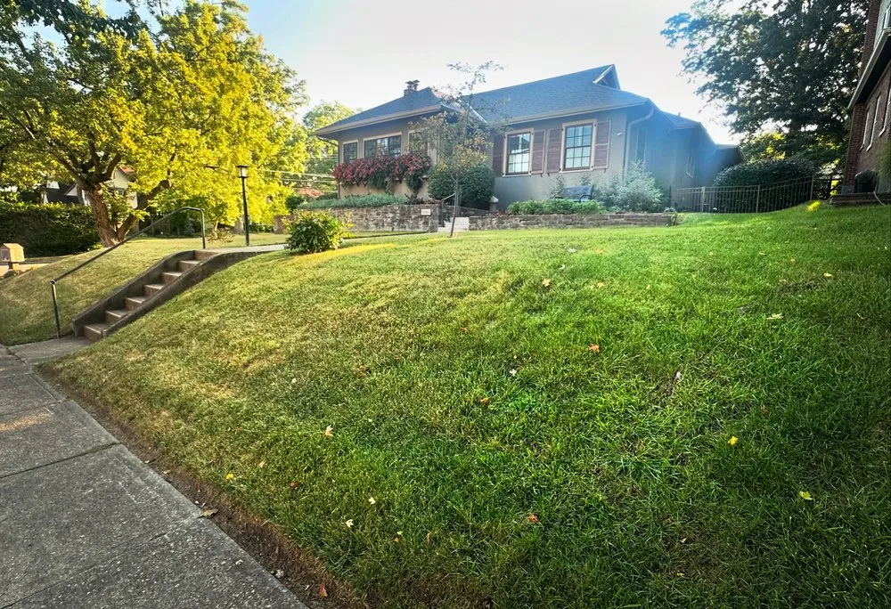 Reliable lawn care service experts serving Cincinnati, OH - Landman Landscaping