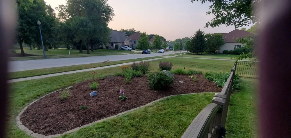 Custom landscape installation experts serving Minooka, IL - Landmark Landscaping