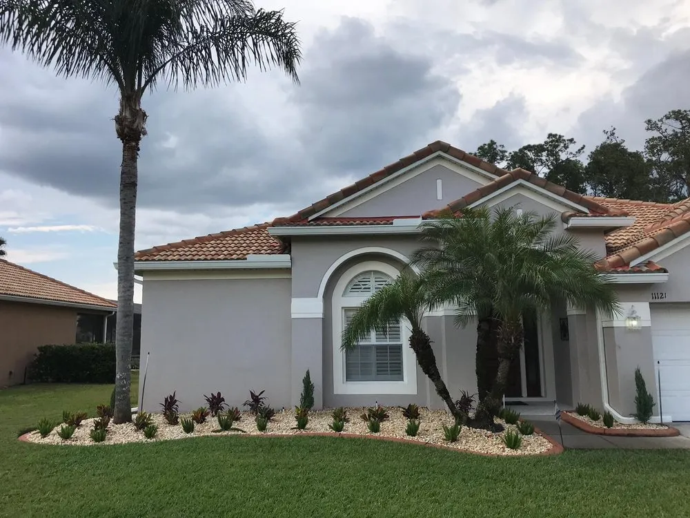 Custom outdoor landscaping in Orlando, FL by Landmark Outdoor Services