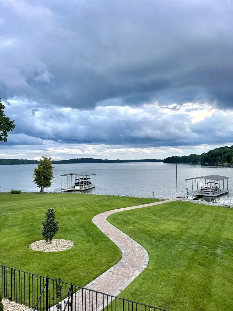 Reliable landscape installation for year-round maintenance across Hendersonville, TN - Lando Mowz