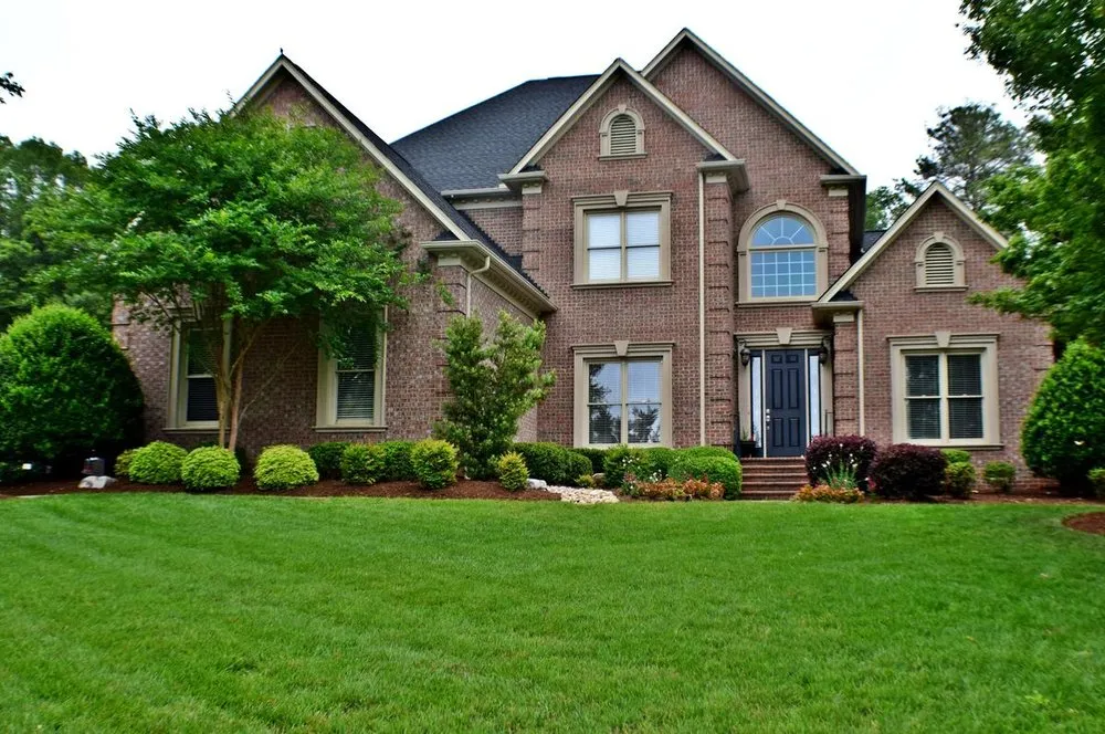 Local garden landscaping experts serving Hendersonville, TN - Lando Mowz