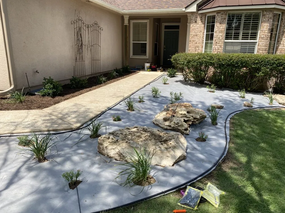 Trusted lawn mowing service experts serving Georgetown, TX - Landonscaping
