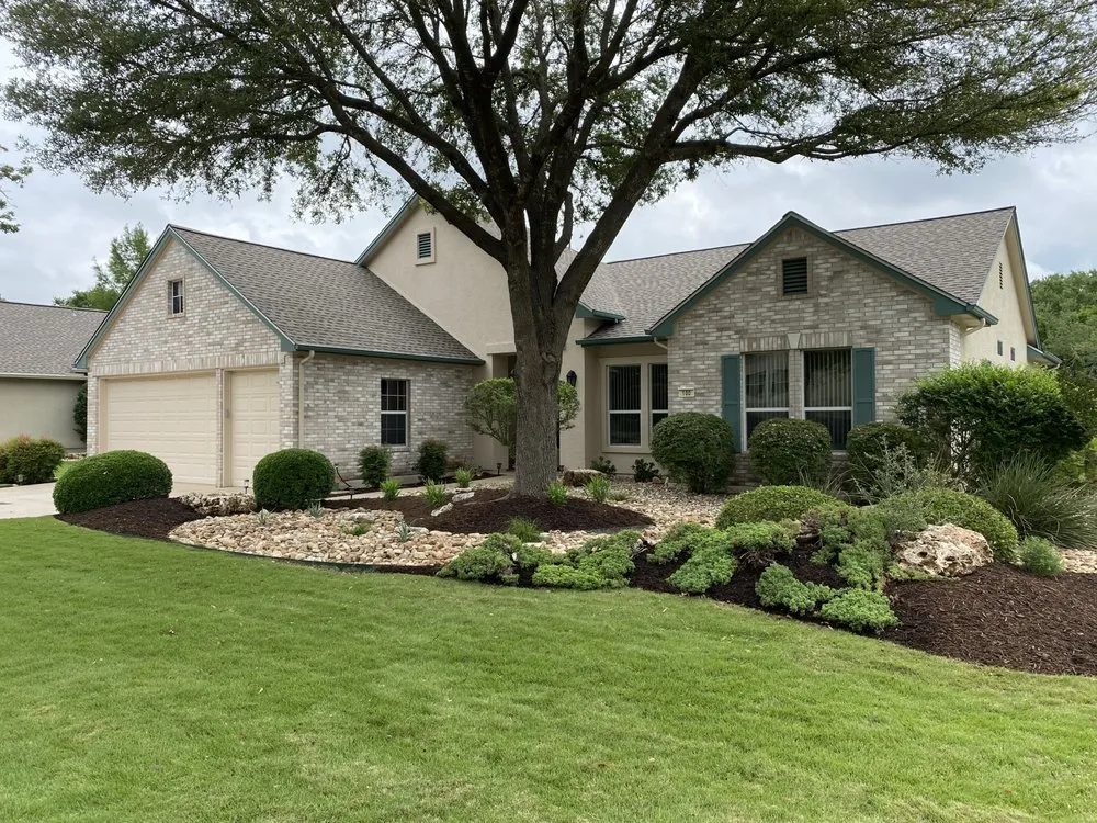 Expert lawn mowing service for beautiful yards across Georgetown, TX - Landonscaping