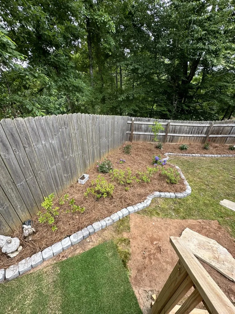 Local yard cleanup service for homes in Carrollton, GA by Lando’s Landscaping and Home Needs