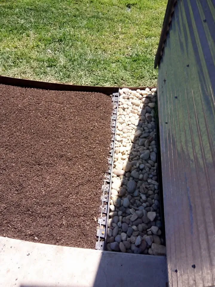 Custom yard cleanup service in Abbeville, LA by Landrys Landscaping and Gardening