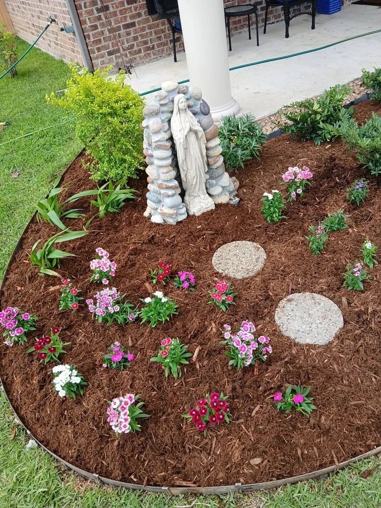 Expert lawn care service for beautiful yards in Abbeville, LA by Landrys Landscaping and Gardening