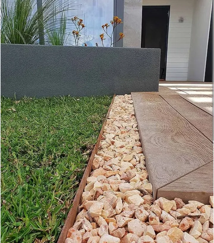 Top-rated yard cleanup service in Abbeville, LA by Landrys Landscaping and Gardening