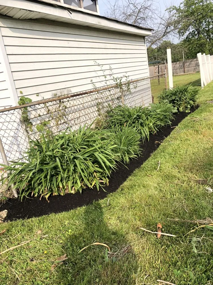 Custom garden landscaping in Trenton, NJ - Lands Keeping Chan