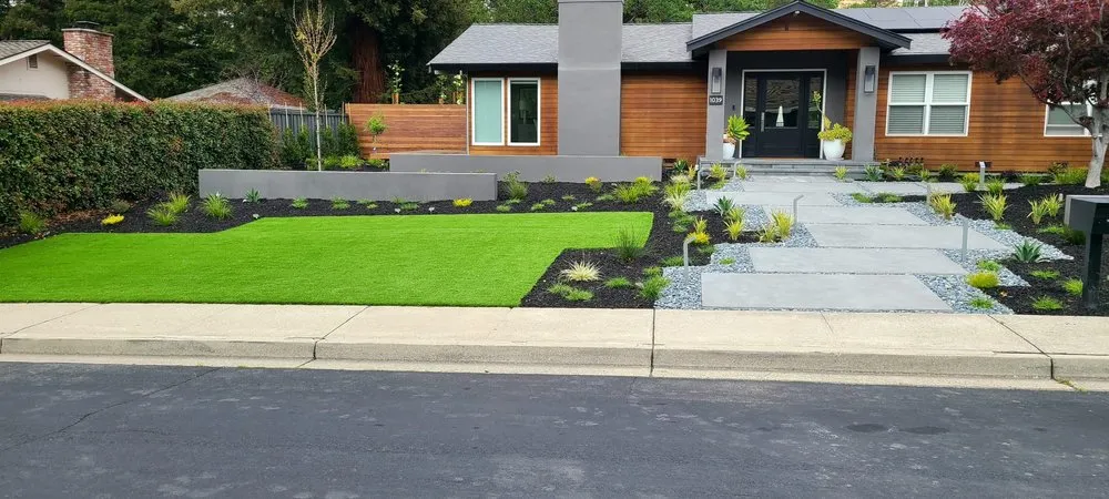 Local yard maintenance in Martinez, CA - Landsacapers 925