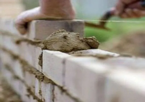 Landscape & Concrete Center Logo