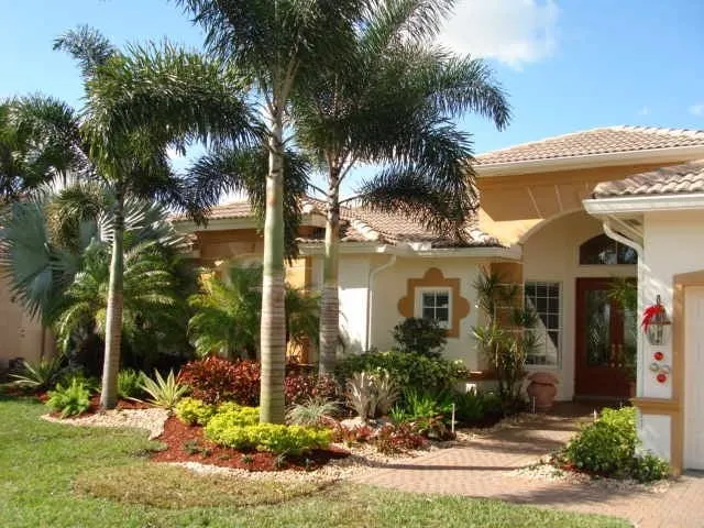 Reliable garden landscaping for year-round maintenance in Davie, FL by Landscape & Garden Design