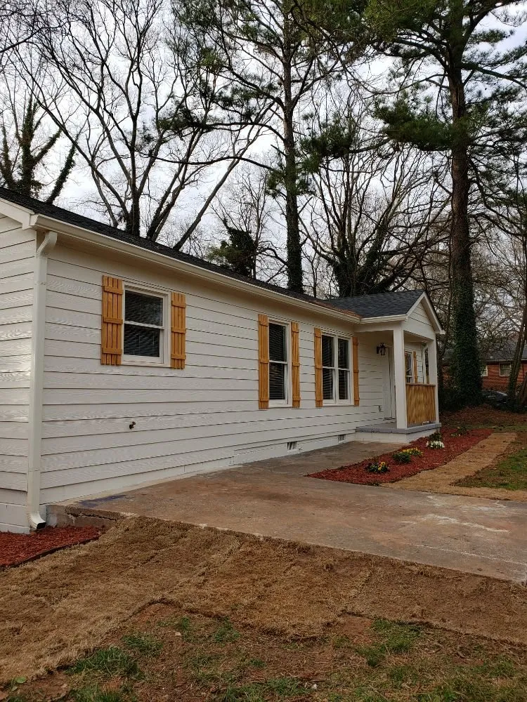 Top-rated lawn mowing service experts serving Atlanta, GA - Landscape 4 Life