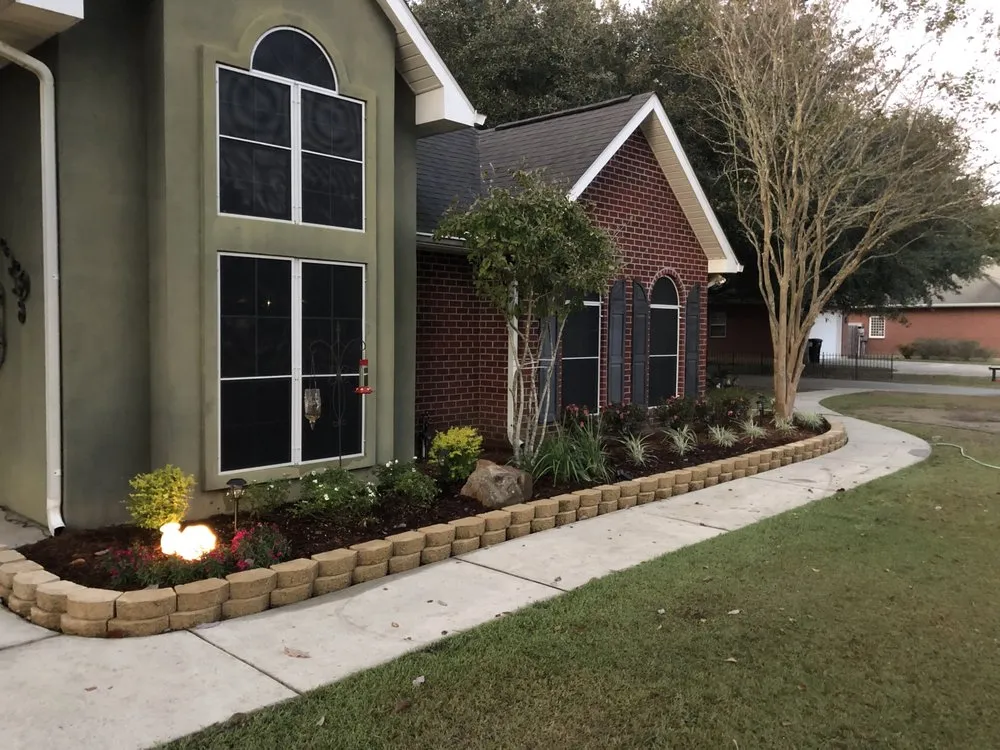 Trusted yard cleanup service near you in Ponchatoula, LA by Landscape Advantage