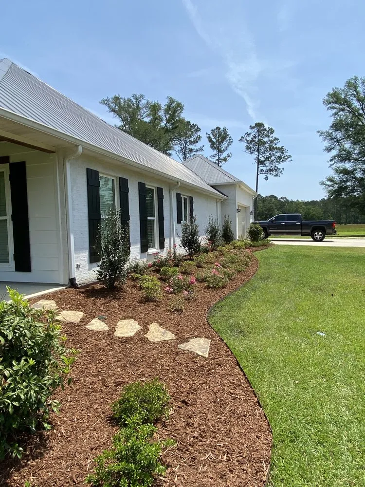 Local lawn care service near you in Ponchatoula, LA by Landscape Advantage