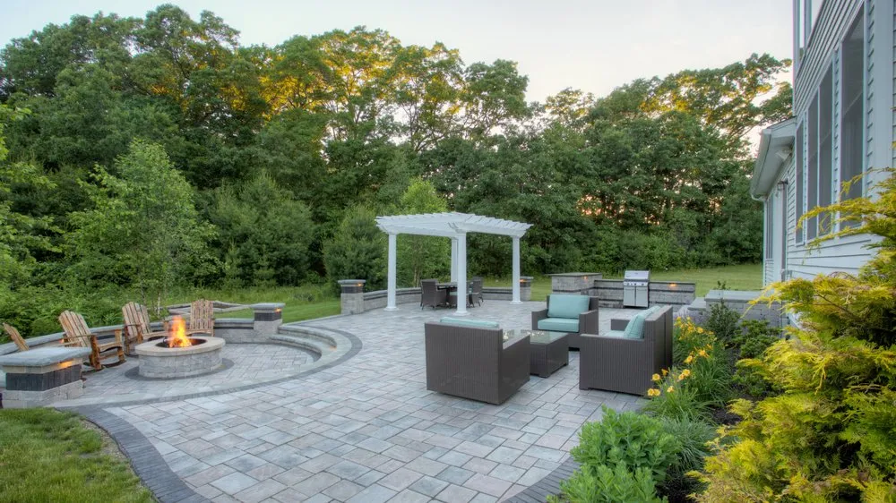 Professional lawn care service in Wrentham, MA - Landscape America