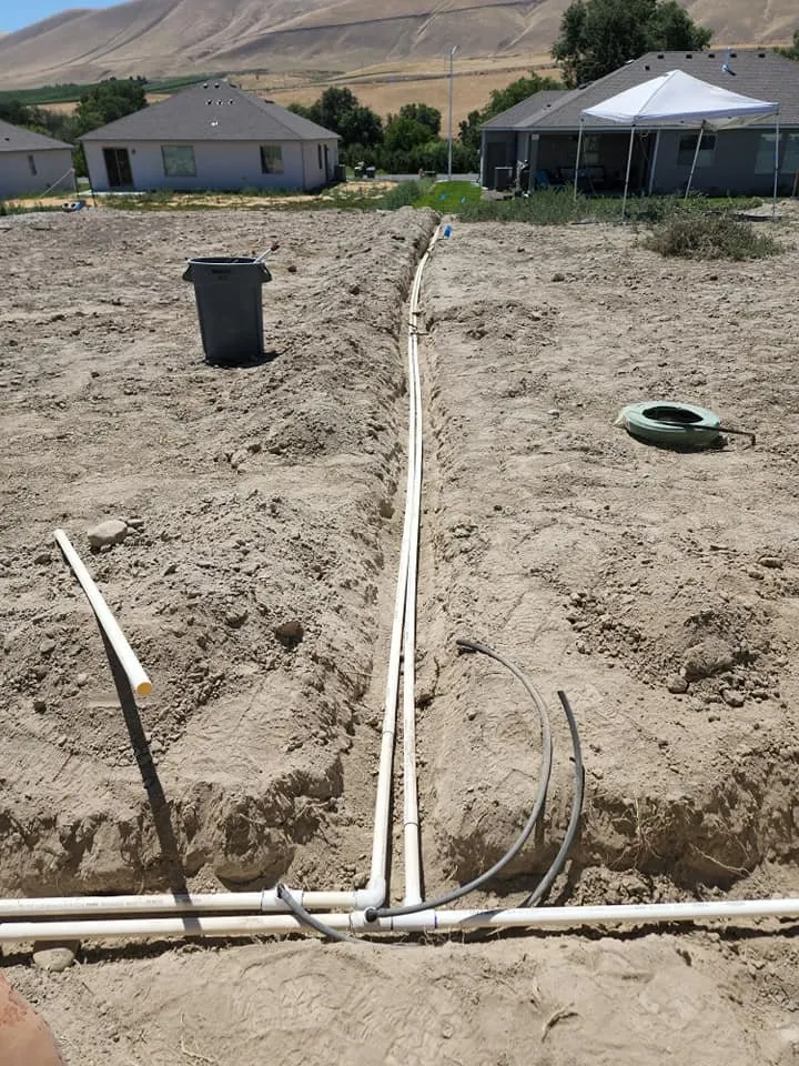 Professional yard cleanup service experts serving Kennewick, WA - Landscape And Lawn Care Unlimited Services