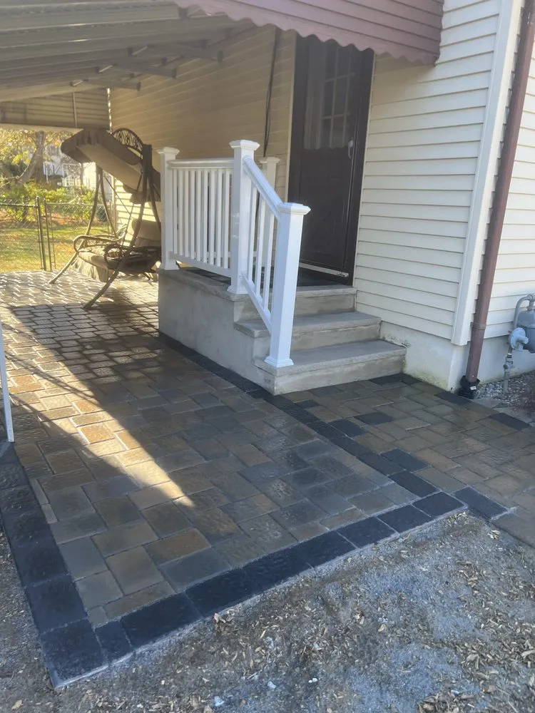 Custom yard cleanup service in Freehold, NJ by Landscape Artist