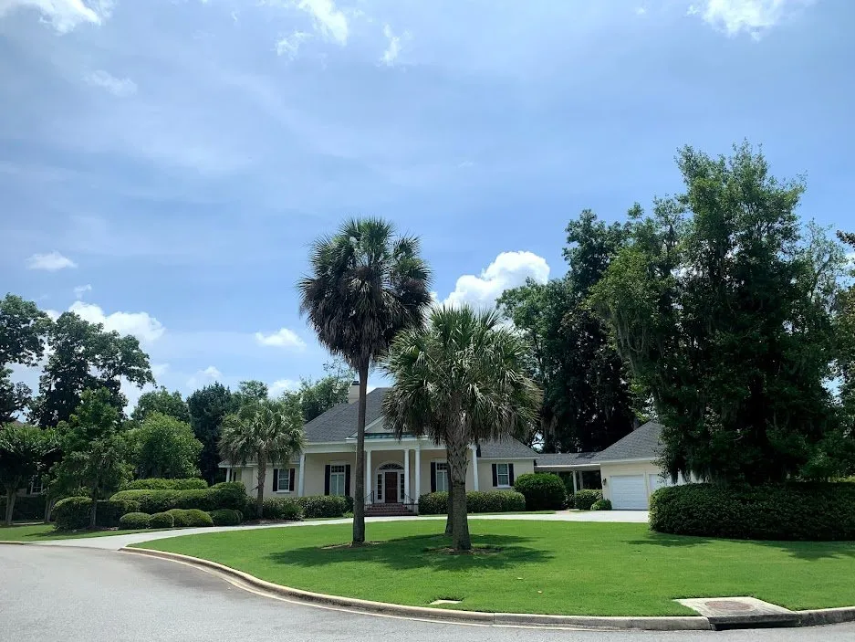 Trusted yard cleanup service in Savannah, GA by Landscape Arts