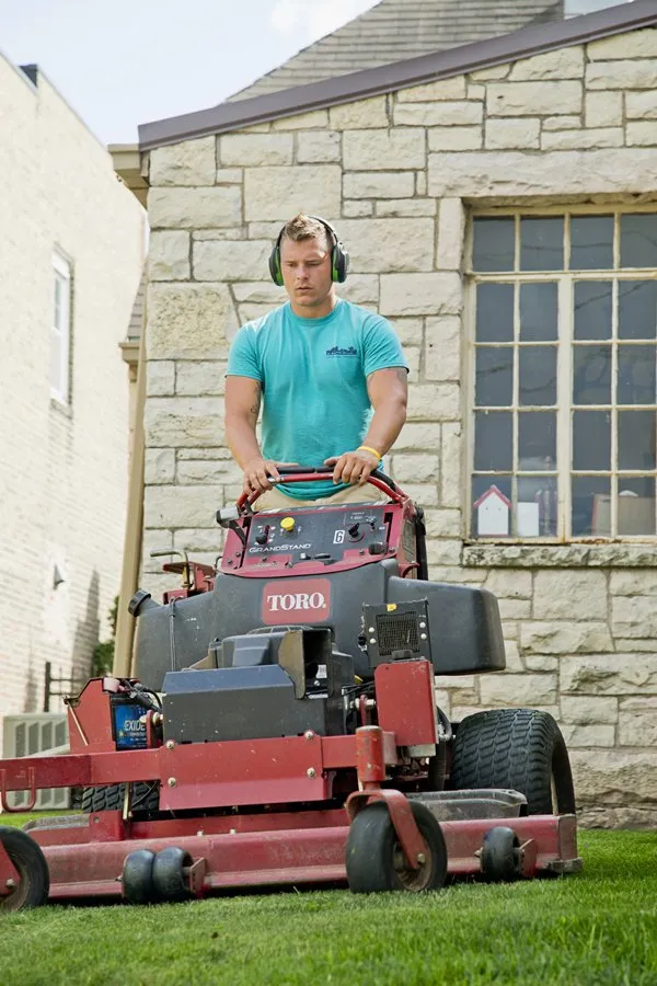 Affordable yard maintenance in De Pere, WI - Landscape Associates