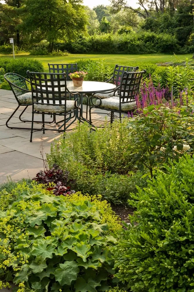 Reliable garden landscaping experts serving Watertown, MA - Landscape Collaborative