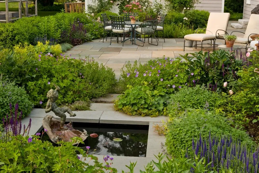 Top-rated yard cleanup service in Watertown, MA - Landscape Collaborative