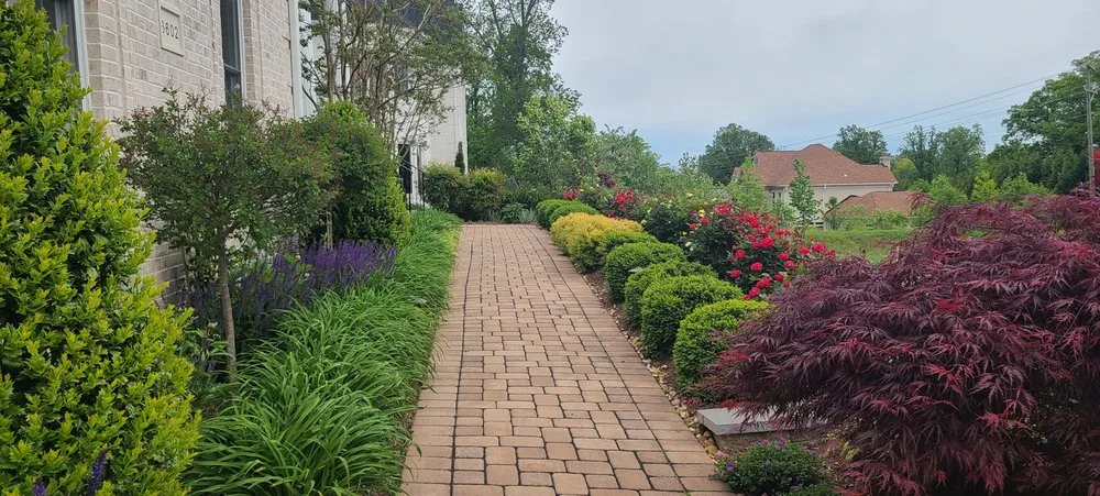 Local lawn mowing service for beautiful yards across Fairfax Station, VA - Landscape Concepts Of Fairfax