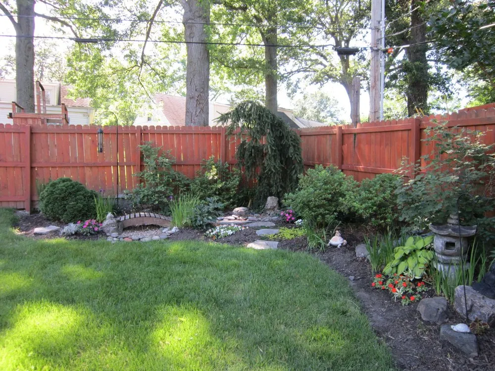 Reliable yard cleanup service for beautiful yards in St. Louis, MO by Landscape Concepts