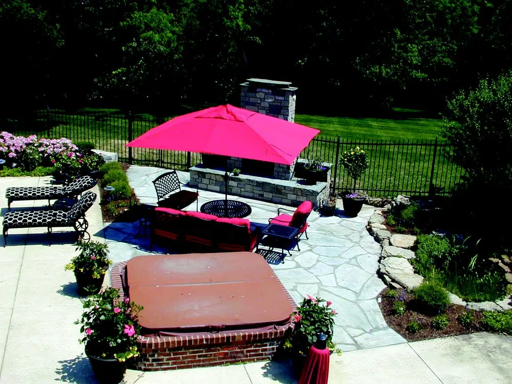 Reliable yard maintenance in St. Louis, MO by Landscape Concepts