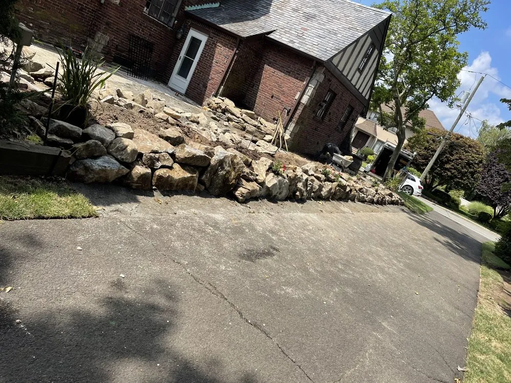 Reliable outdoor landscaping with custom design in Lodi, NJ by LandScape Creations