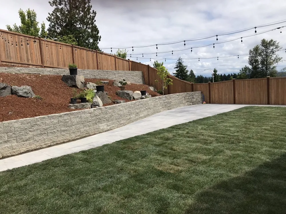 Expert yard cleanup service for beautiful yards in Federal Way, WA by Landscape Cultivators