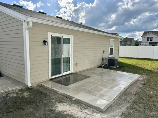 Landscape Customs Logo